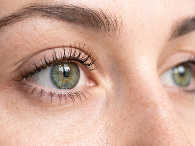 Wimpern färben