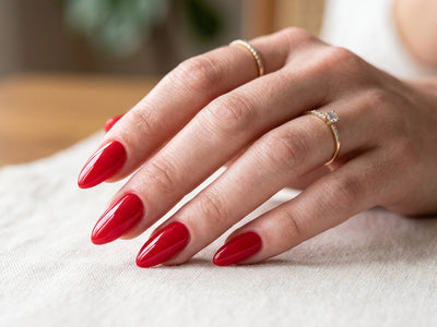 Nageldesign Auffüllung mit Farb- und Glanzgel